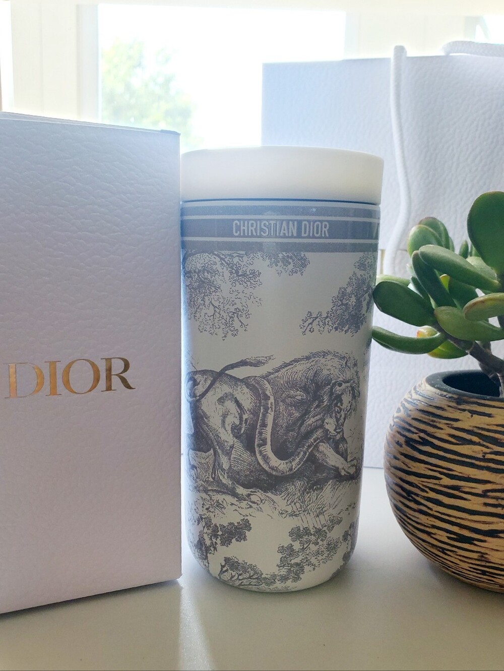 Dior White and Grey Toile de Jouy Luxury Travel Mug - 400ML - Picture 4 of 9